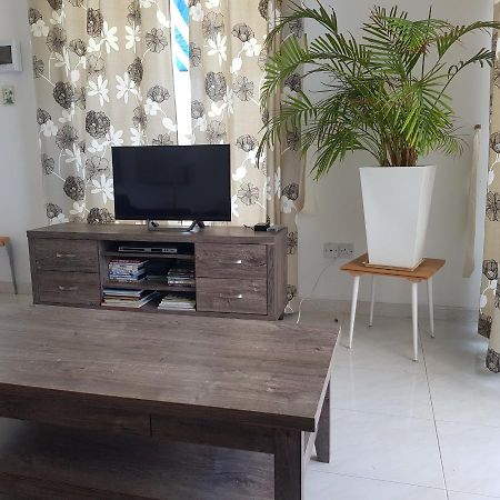 Appartamento Peaceful Townhouse With Private Pool Near The Sea Paphos Esterno foto