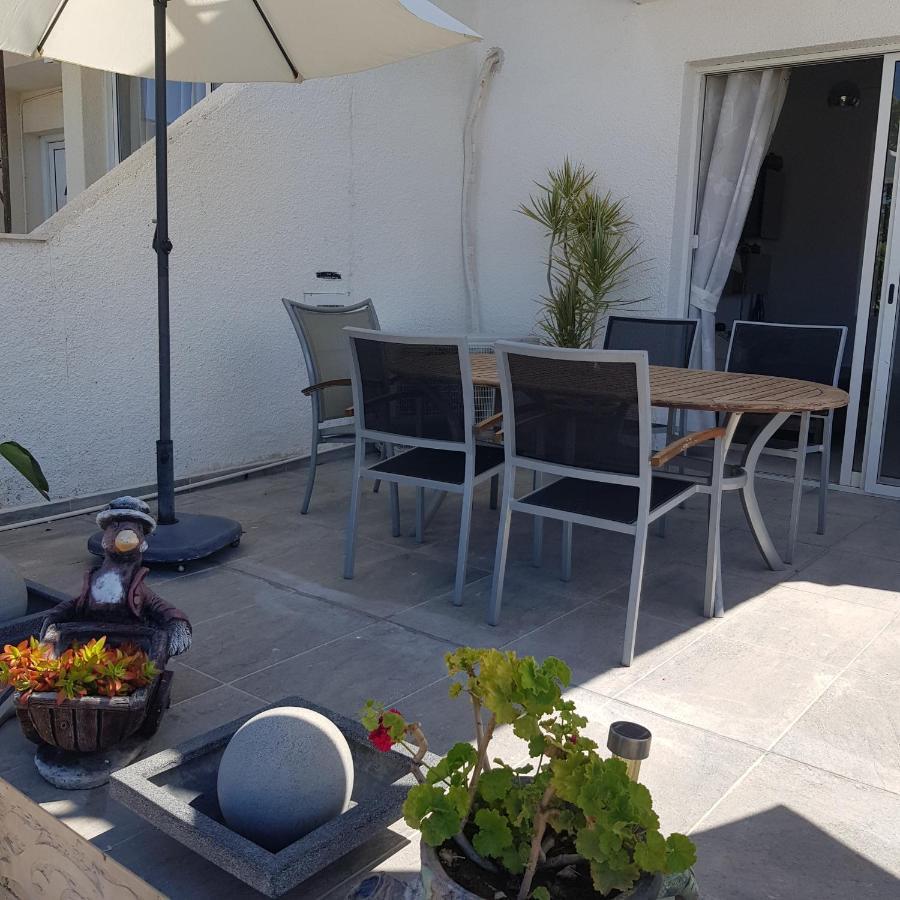 Appartamento Peaceful Townhouse With Private Pool Near The Sea Paphos Esterno foto