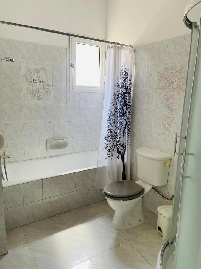 Appartamento Peaceful Townhouse With Private Pool Near The Sea Paphos Esterno foto