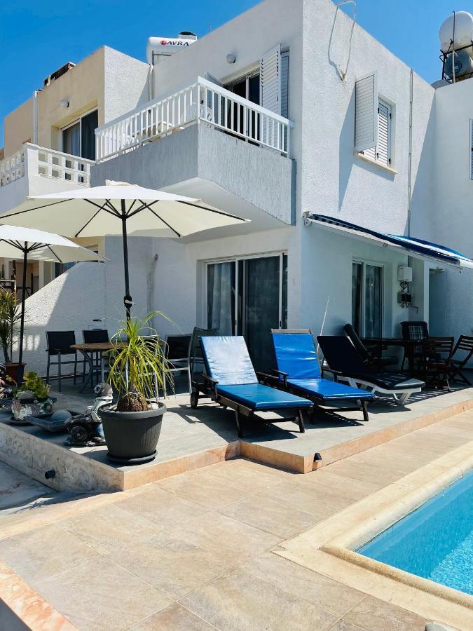 Appartamento Peaceful Townhouse With Private Pool Near The Sea Paphos Esterno foto