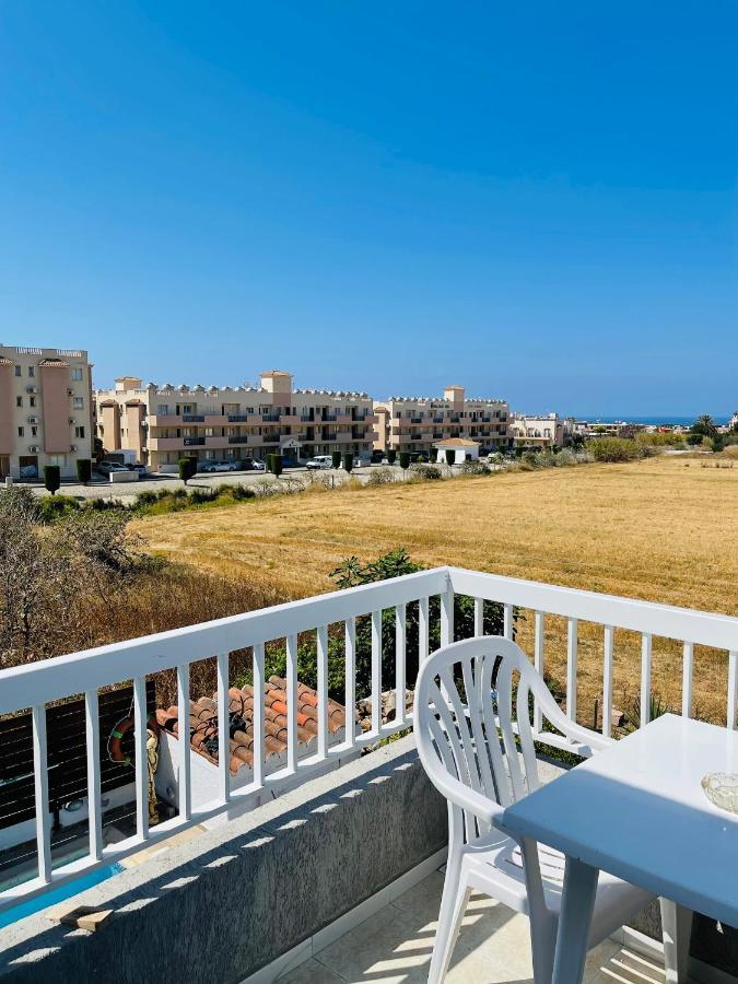 Appartamento Peaceful Townhouse With Private Pool Near The Sea Paphos Esterno foto