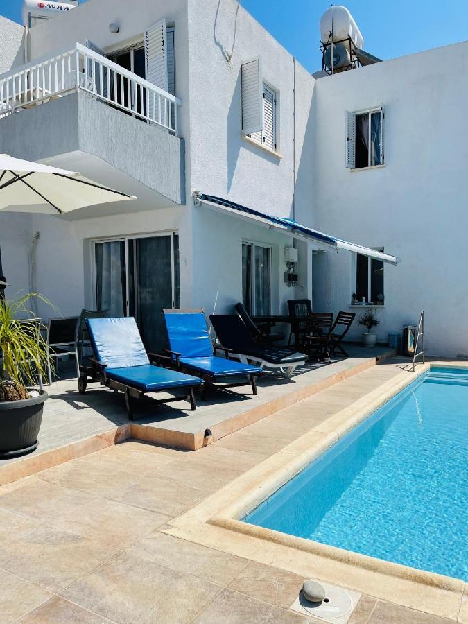 Appartamento Peaceful Townhouse With Private Pool Near The Sea Paphos Esterno foto