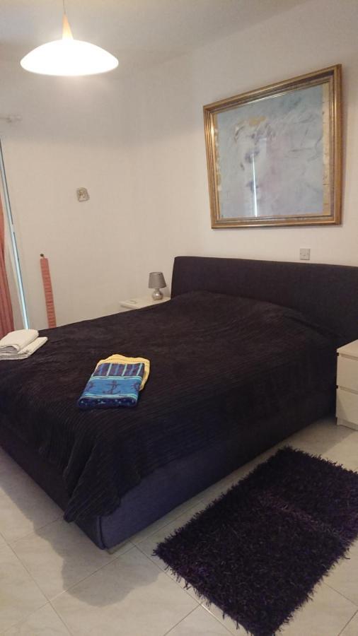 Appartamento Peaceful Townhouse With Private Pool Near The Sea Paphos Esterno foto