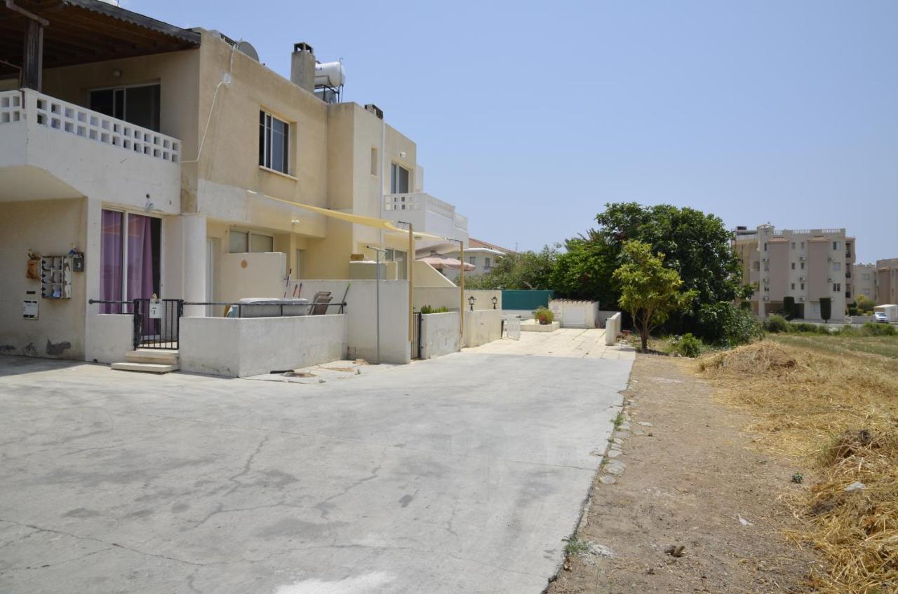 Appartamento Peaceful Townhouse With Private Pool Near The Sea Paphos Esterno foto